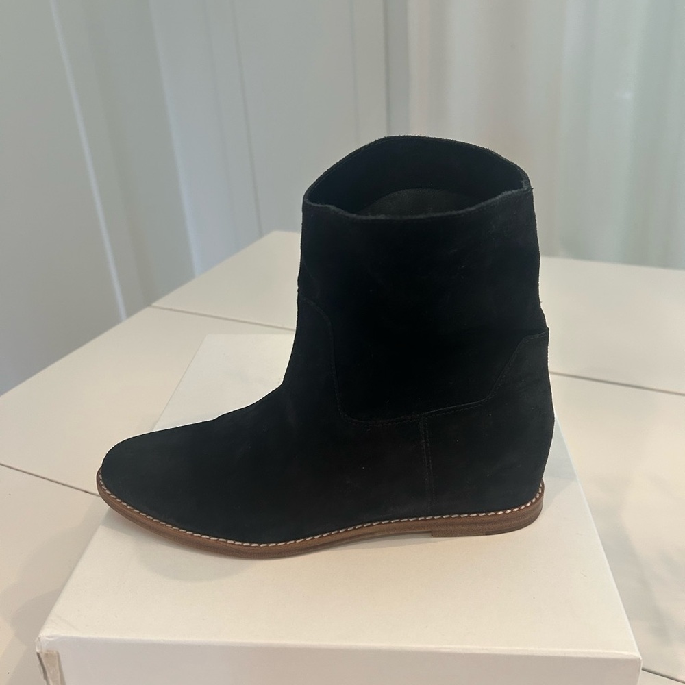 Vince Women's Black Suede Ankle Boots